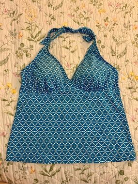 Lands End Blue and White Patterned Halter Tankini Top 16L Swim Top